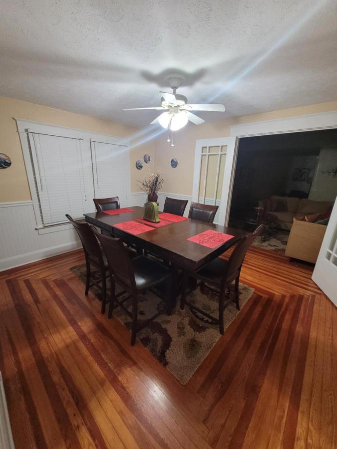 Exquisite Family Home レイクランド エクステリア 写真